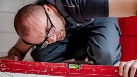 práce building-1080597 1280